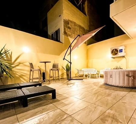 Sliema Jacuzzi Flatアパートメント エクステリア 写真