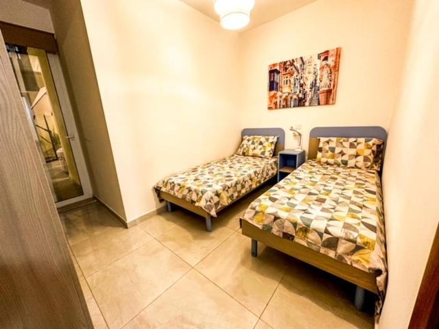 Sliema Jacuzzi Flatアパートメント エクステリア 写真